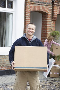 Man with van ready for hire in Adam